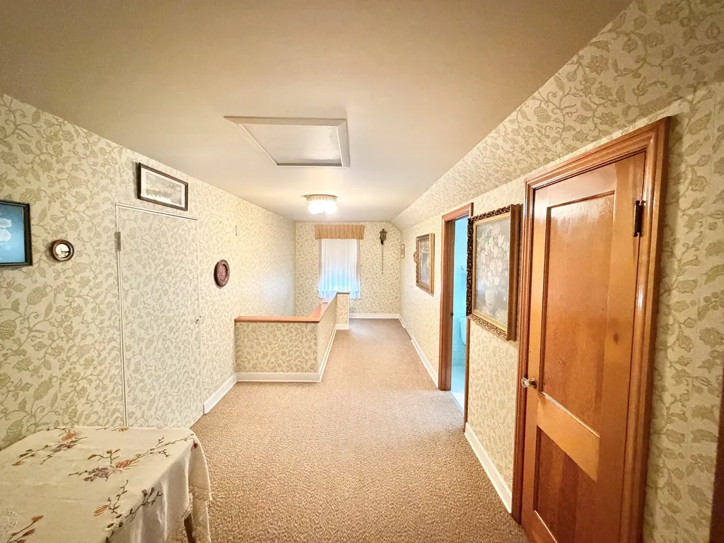 6214 North Karlov Avenue Chicago IL 60646