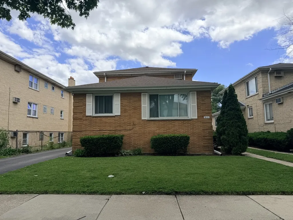 9101 Sahler Avenue Brookfield IL 60513