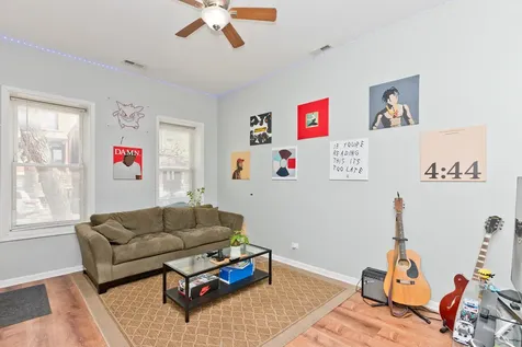 1431 West Flournoy Street Chicago IL 60607