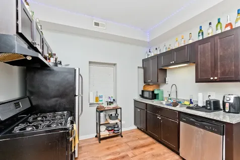 1431 West Flournoy Street Chicago IL 60607