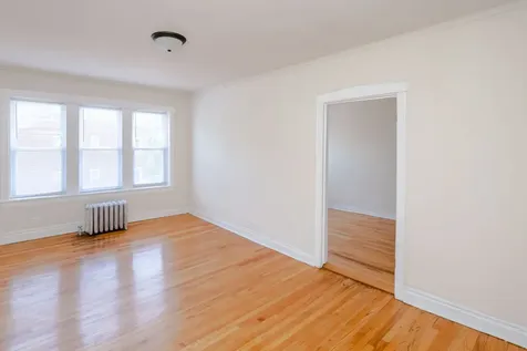4202 North Kimball Avenue Chicago IL 60618