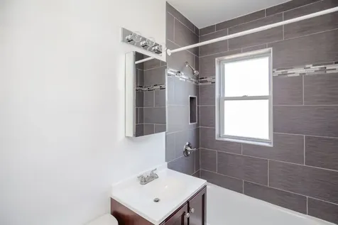 4202 North Kimball Avenue Chicago IL 60618