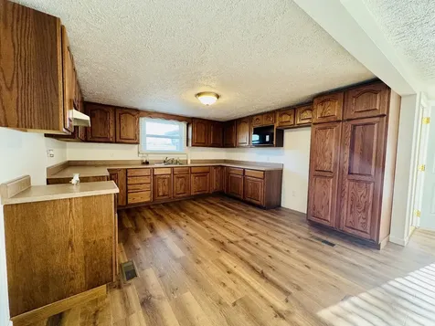 17695 Route 37 Highway Johnston City IL 62951