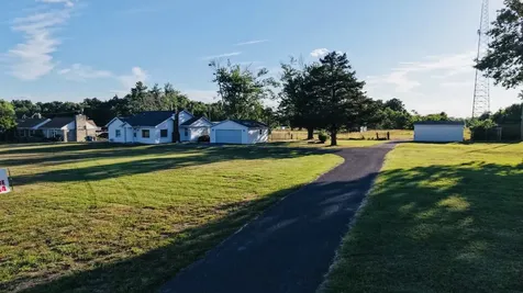 17695 Route 37 Highway Johnston City IL 62951
