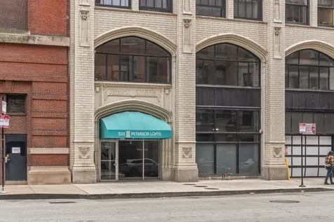 523 South Plymouth Court Chicago IL 60605