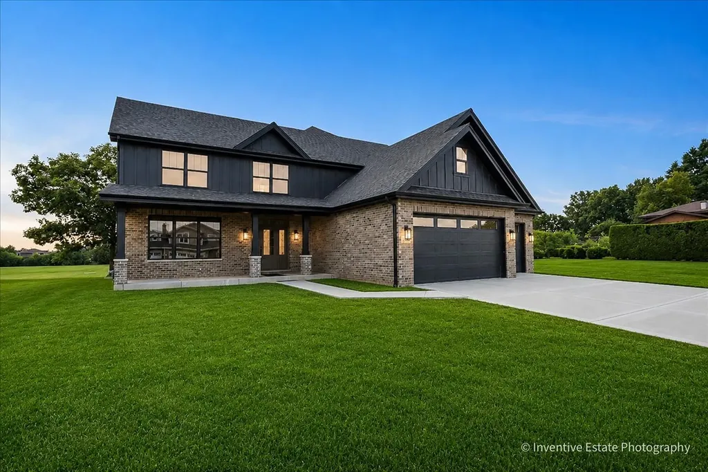 15610 South 82 Avenue Orland Park IL 60467