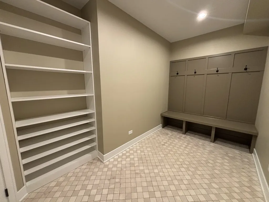 15610 South 82 Avenue Orland Park IL 60467
