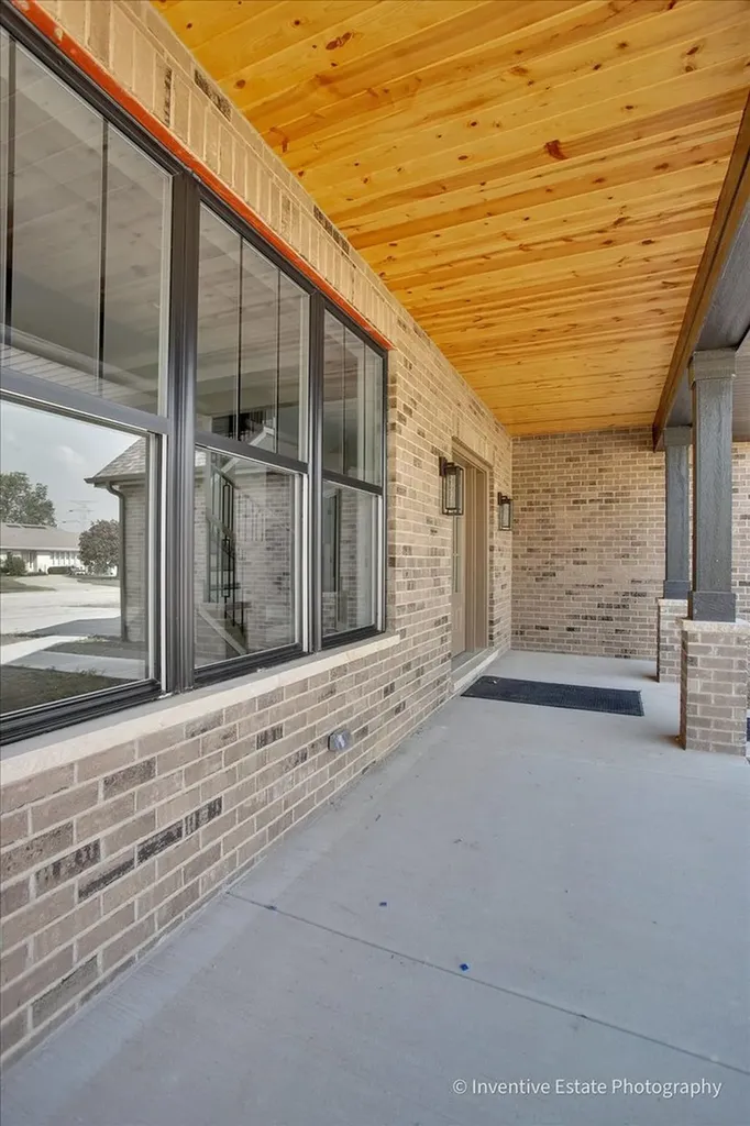15610 South 82 Avenue Orland Park IL 60467