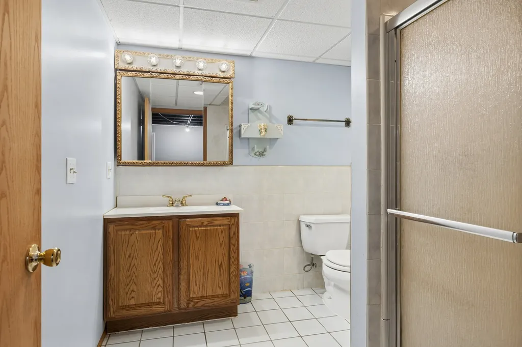 5310 South Mason Avenue Chicago IL 60638