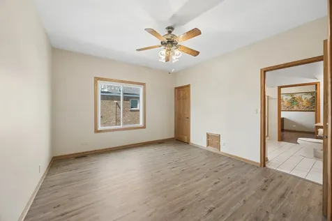 5310 South Mason Avenue Chicago IL 60638