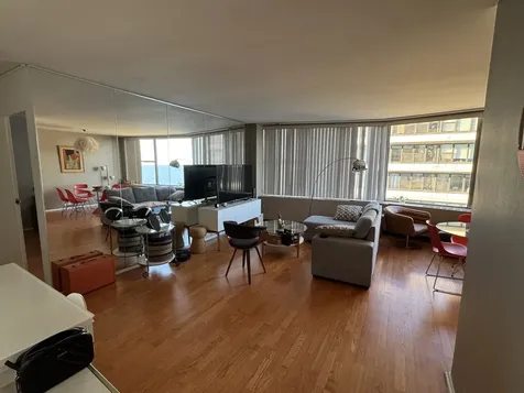 5757 North Sheridan Road Chicago IL 60660
