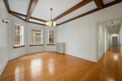 1633 Hinman Avenue Evanston IL 60201