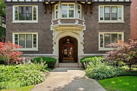 1633 Hinman Avenue Evanston IL 60201