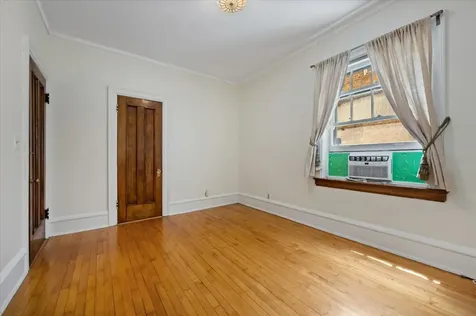1633 Hinman Avenue Evanston IL 60201
