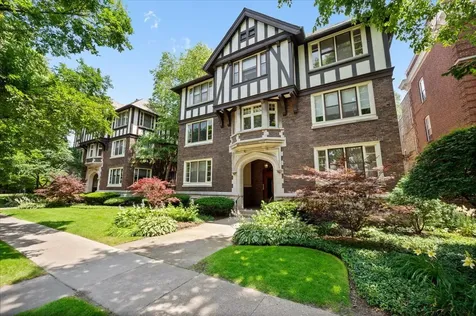 1633 Hinman Avenue Evanston IL 60201