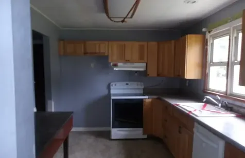2003 Cleveland Avenue Charleston IL 61920