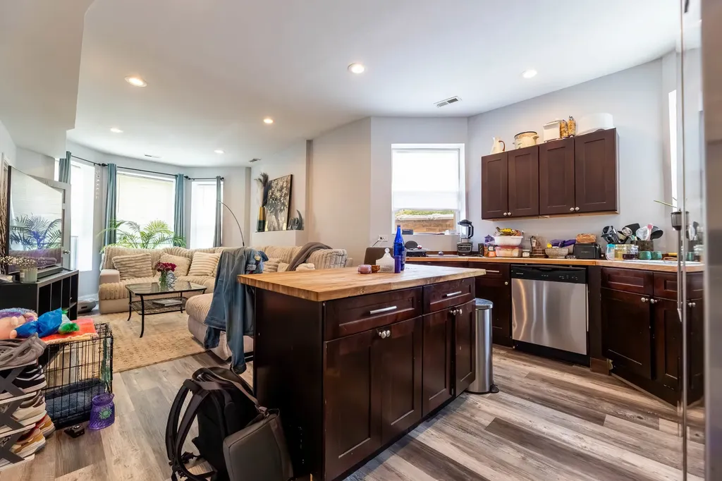 6504 South Maryland Avenue Chicago IL 60637