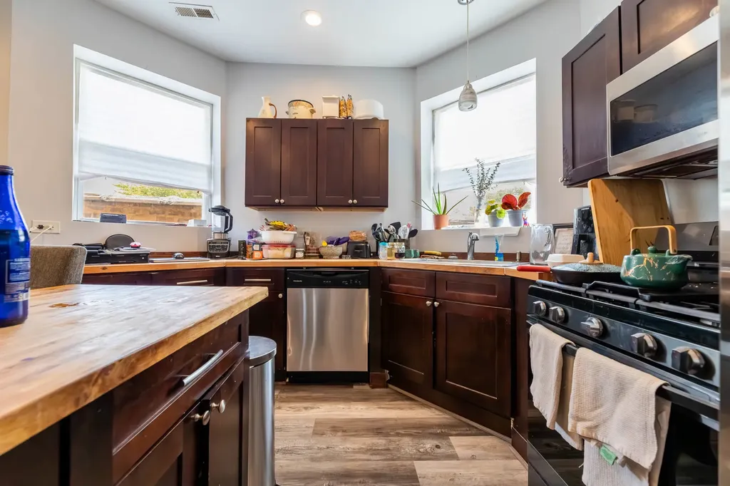 6504 South Maryland Avenue Chicago IL 60637
