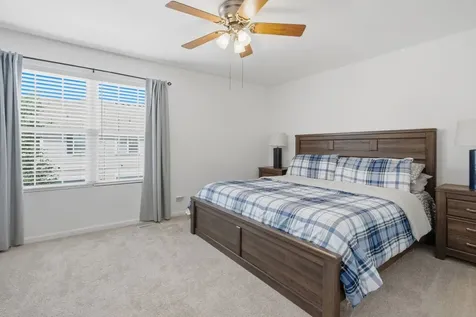 185 Springbrook Trail S Oswego IL 60543