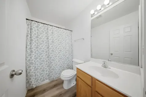 185 Springbrook Trail S Oswego IL 60543