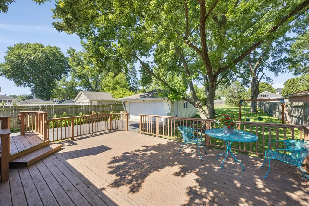 730 South Monterey Avenue Villa Park IL 60181