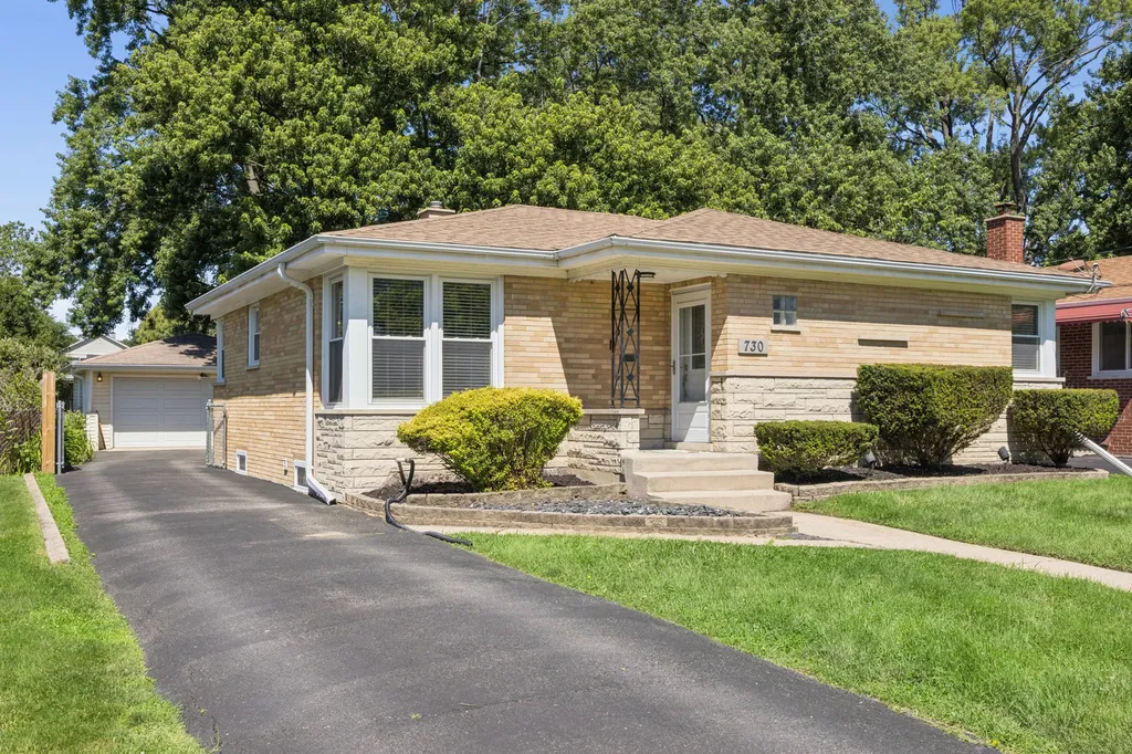 730 South Monterey Avenue Villa Park IL 60181
