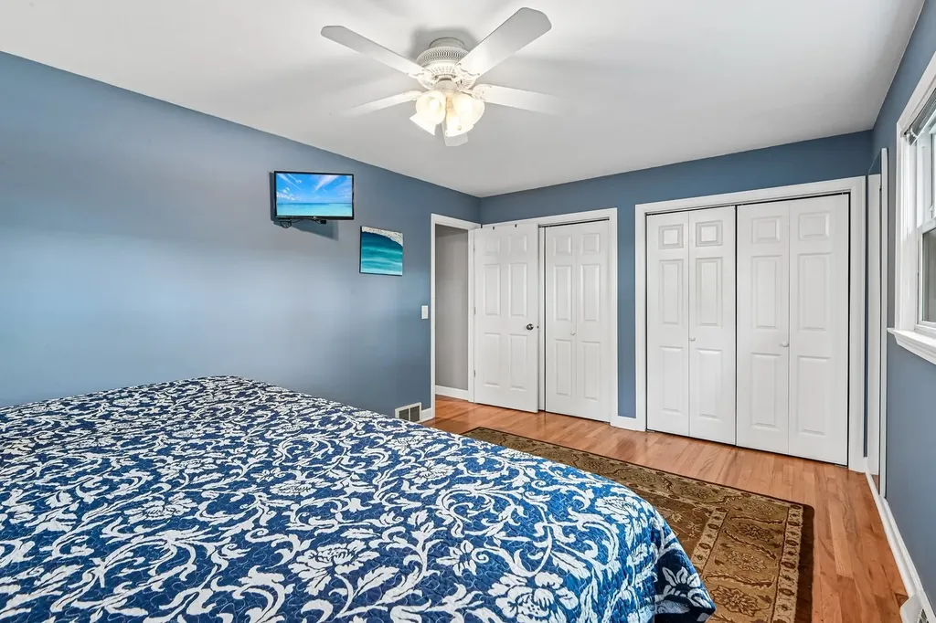 1032 62ND Place Downers Grove IL 60516