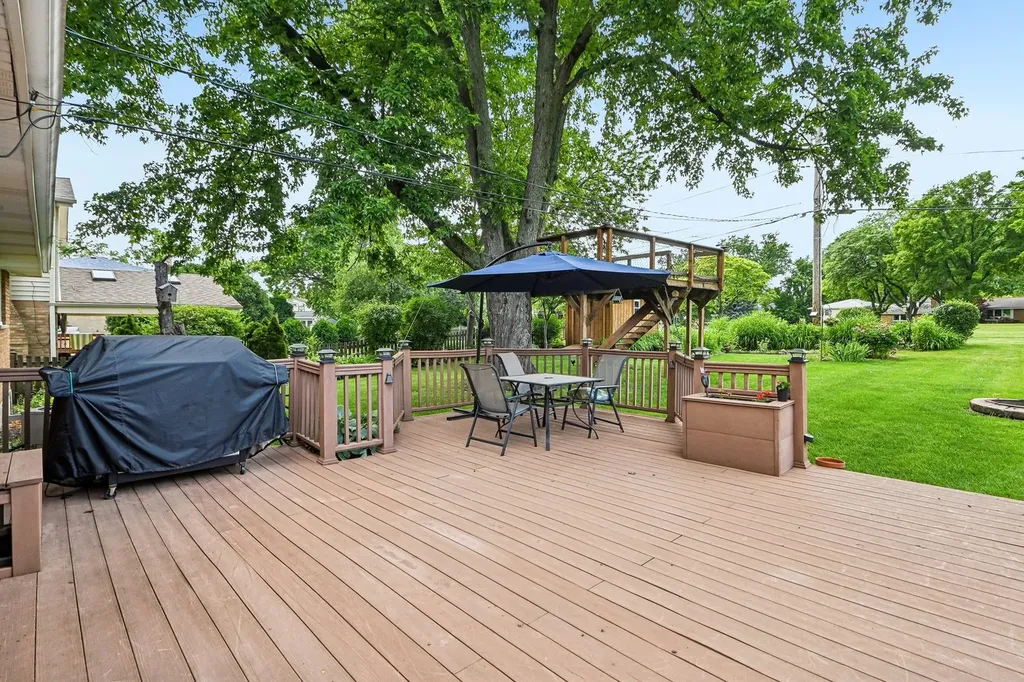 1032 62ND Place Downers Grove IL 60516
