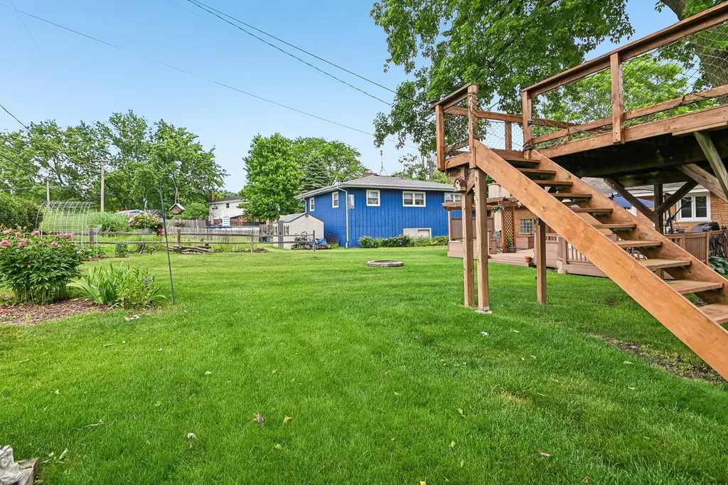 1032 62ND Place Downers Grove IL 60516