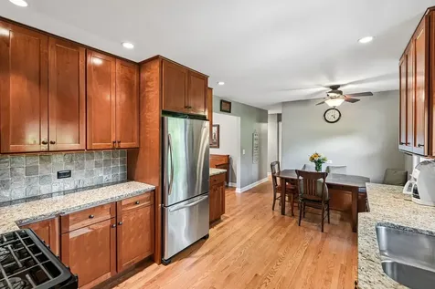 1032 62ND Place Downers Grove IL 60516
