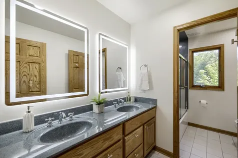 1325 East Lake Avenue Glenview IL 60025
