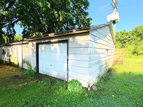 1402 North Sterling Street Streator IL 61364