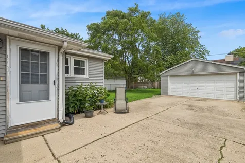 239 Brice Avenue Mundelein IL 60060