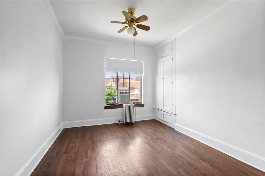 7348 North Ridge Boulevard Chicago IL 60645