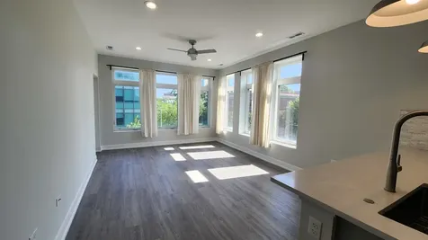 825 East 61st Street Chicago IL 60637