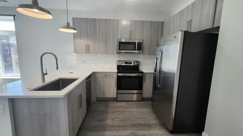 825 East 61st Street Chicago IL 60637