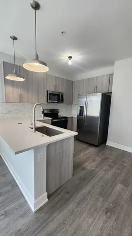 825 East 61st Street Chicago IL 60637