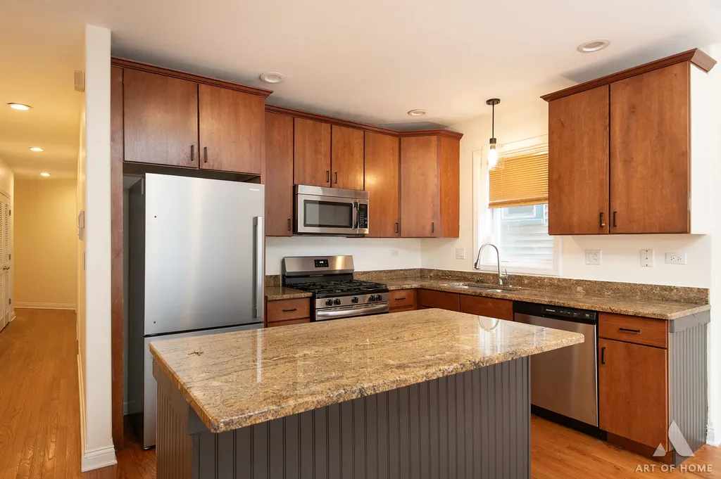 6123 South Kimbark Avenue Chicago IL 60637