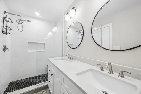 802 South Spring Avenue La Grange IL 60525