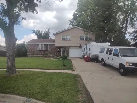 1420 West Jo Ann Lane Addison IL 60101