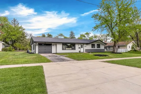 135 South Walnut Lane Schaumburg IL 60193