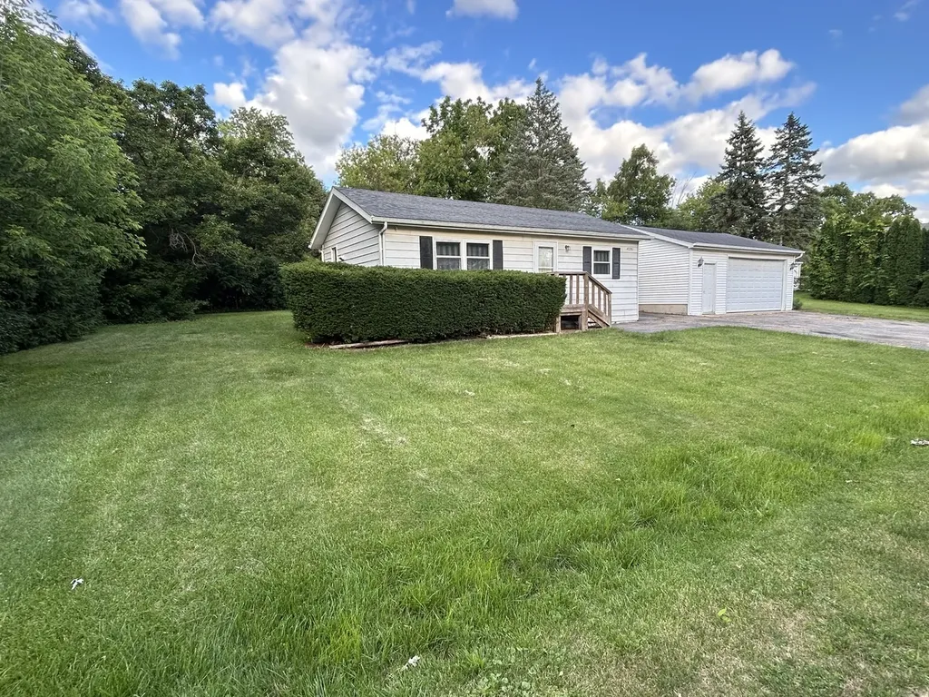 40231 North Dell Drive Antioch IL 60002