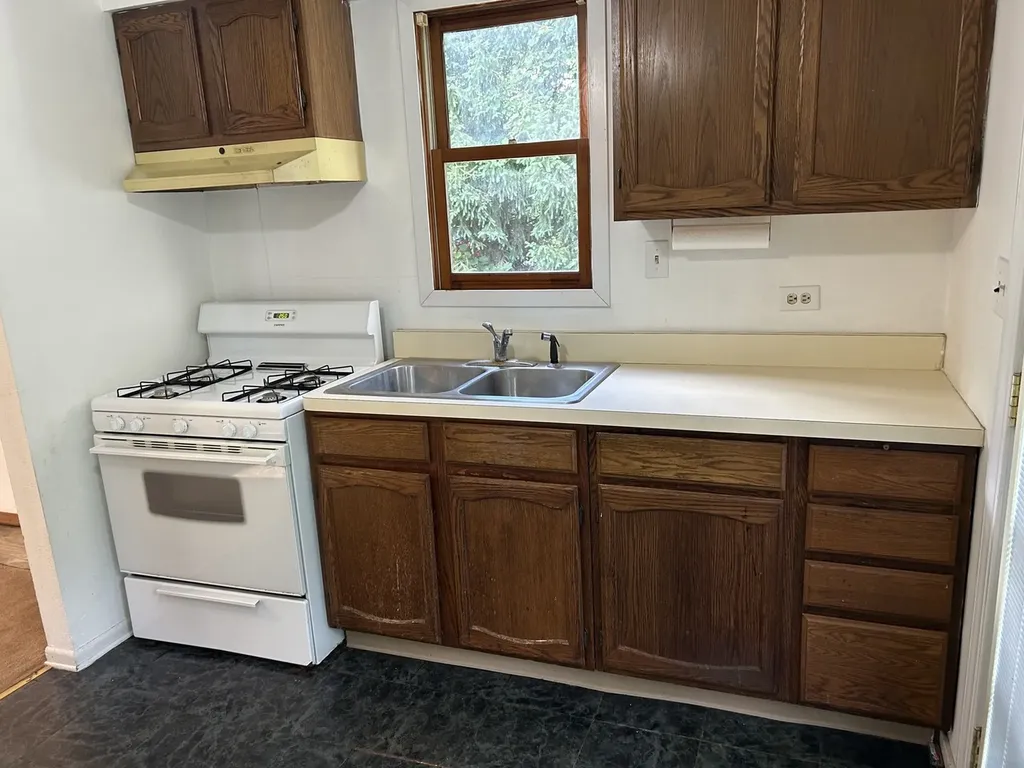 40231 North Dell Drive Antioch IL 60002