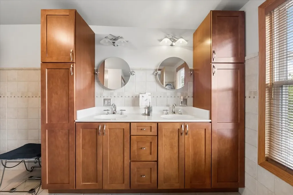 6517 North Sayre Avenue Chicago IL 60631