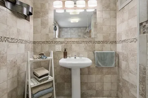 6517 North Sayre Avenue Chicago IL 60631