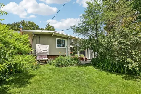 4317 Greenwood Street Skokie IL 60076