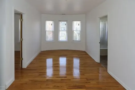 4505 North Malden Street Chicago IL 60640