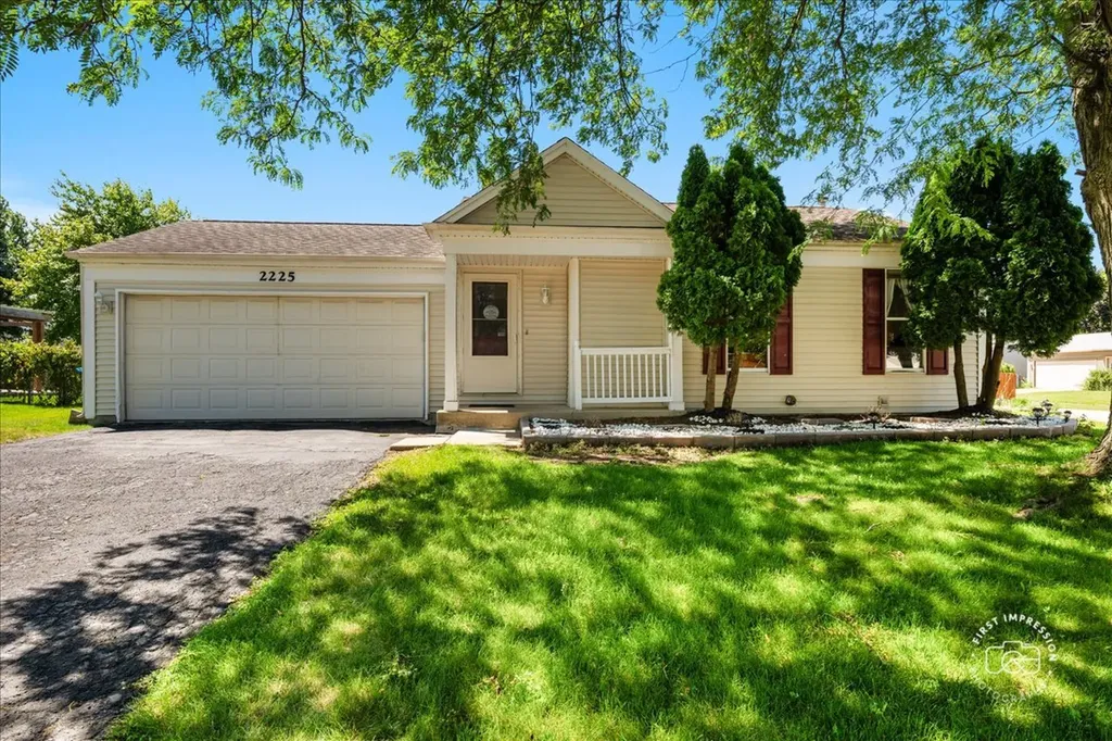 2225 Highfield Lane Aurora IL 60504