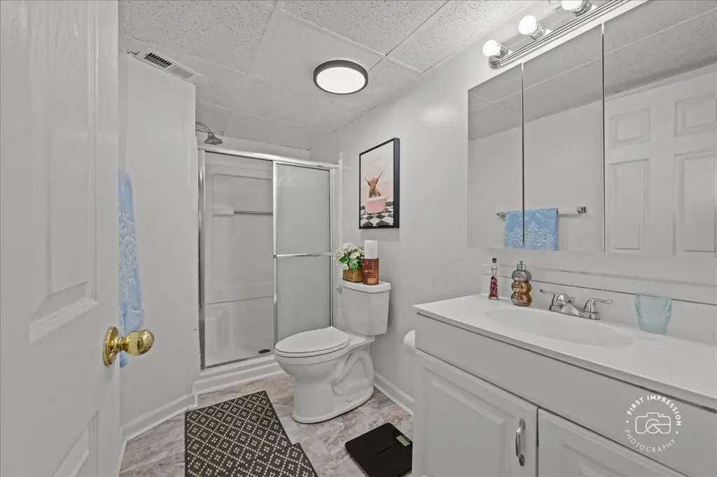 2225 Highfield Lane Aurora IL 60504