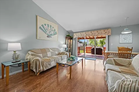 2225 Highfield Lane Aurora IL 60504